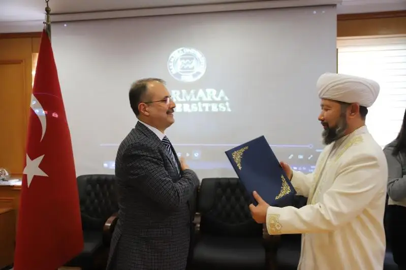 قازاق جاستارى تۇركيا ۋنيۆەرسيتەتىندە ءدىني ءبىلىم الادى