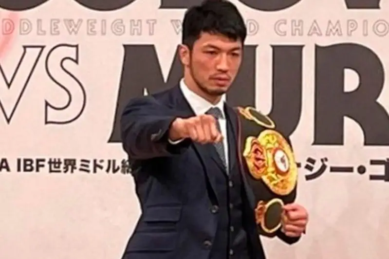 Мурата обратился к Головкину перед боем за три титула