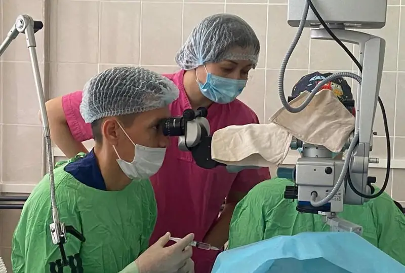 Almatylyq dárigerler kózge kúrdeli ota jasady