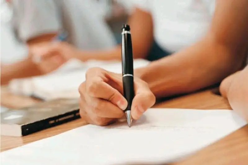 ءبىر مەزەتتە 180 مىڭ ادام لاتىن الىپبيىنەن ديكتانت جازدى