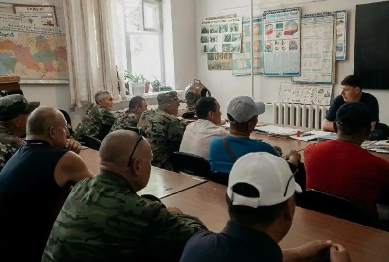 Дружинников готовят спасатели в ВКО