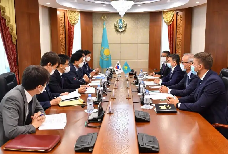 Встреча парламентариев Казахстана и Республики Корея прошла в Сенате