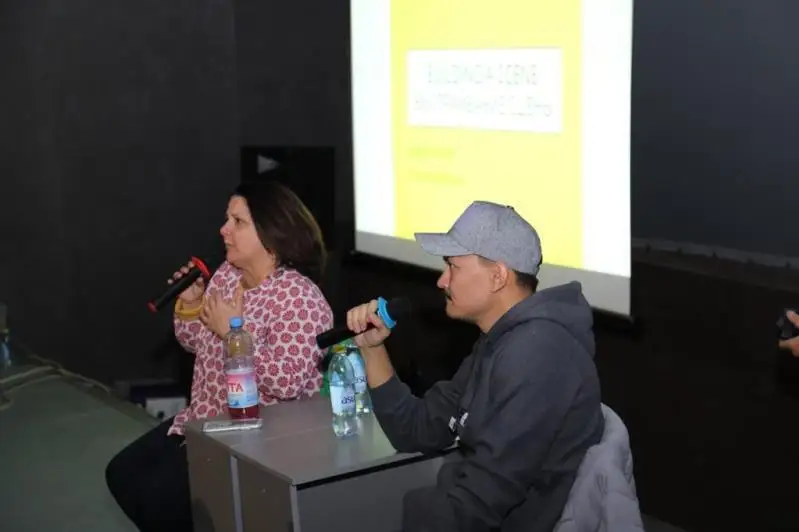 گولليۆۋدتىڭ پروديۋسەر-رەجيسسەرى تارازدا شەبەرلىك ساباعىن وتكىزدى