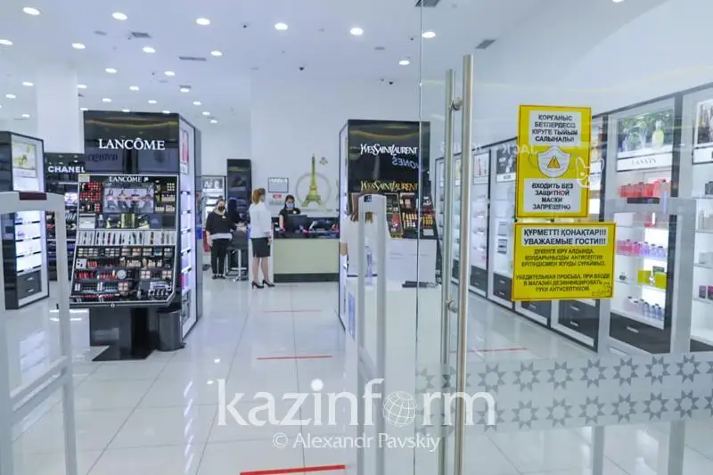 الماتىدا كاسىپورىن قىزمەتكەرلەرىنىڭ ۆاكتسينا العان- الماعانى تەكسەرىلىپ جاتىر