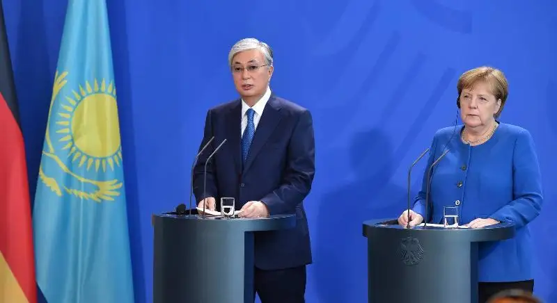 قاسىم-جومارت توقايەۆ: ۋكراينامەن ءبىزدى ءداستۇرلى دوستىق جانە ىنتىماقتاستىق بايلانىستىرادى