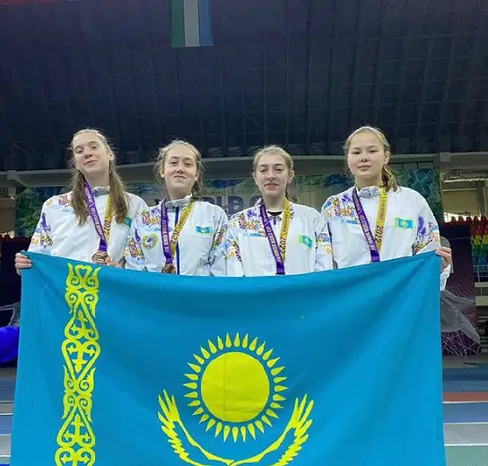 Казахстанские рапиристки завоевали «бронзу» на Кубке мира среди юниоров