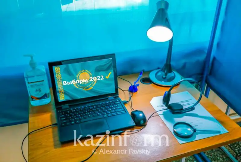 Семь организаций смогут проводить опрос общественного мнения по выборам Президента РК