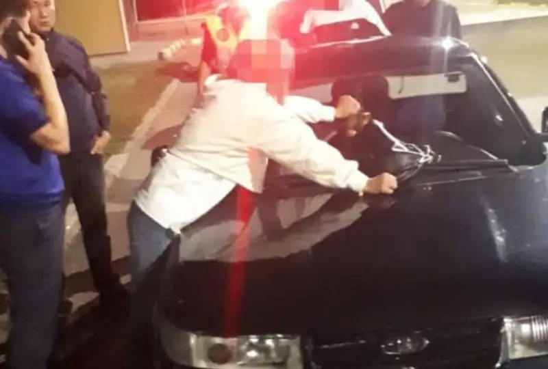 Жители Атырау обворовали ювелирные магазины на 4 млн тенге в Абайской области