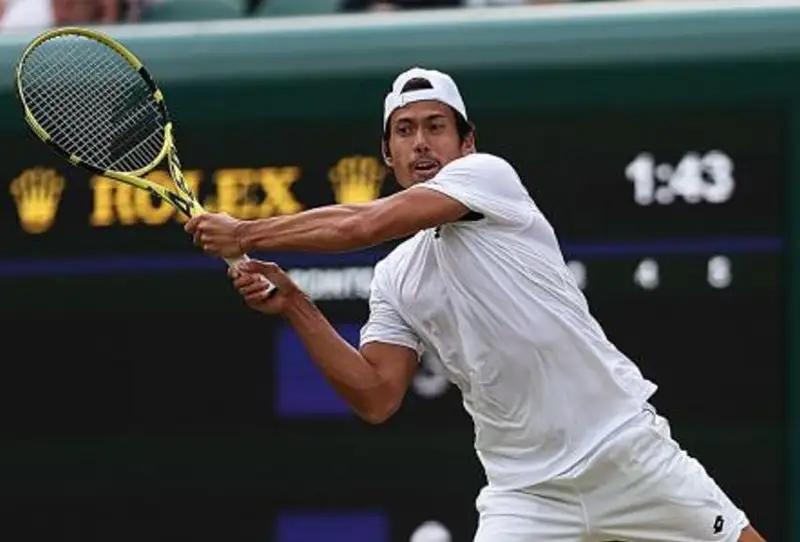 Определился соперник Бублика по матчу за выход в финал турнира в Ньюпорте