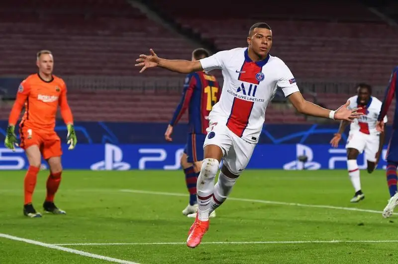 چەمپيوندار ليگاسى: «بارسەلونا» ءوز الاڭىندا ويسىراي جەڭىلدى