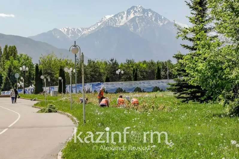 Можно ли ходить в горы по выходным в Алматы