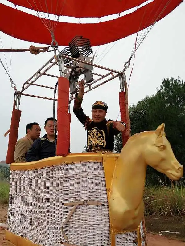 Қытайлық қазақ өзі жасаған қазақи әуе шарымен әлемді шарлағысы келеді