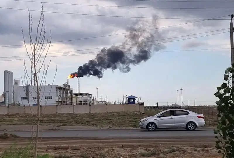 Две установки аварийно отключились на Атырауском НПЗ