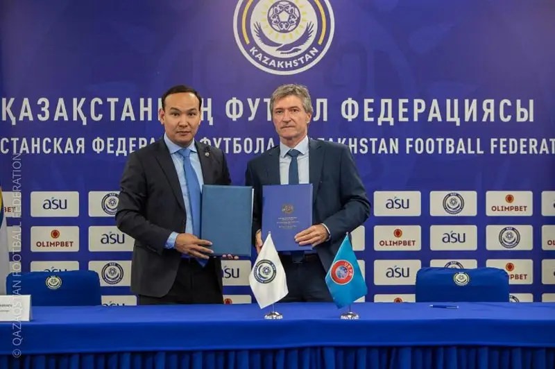 Fýtboldan Qazaqstan quramasynyń jańa kıim formasy jasalmaq