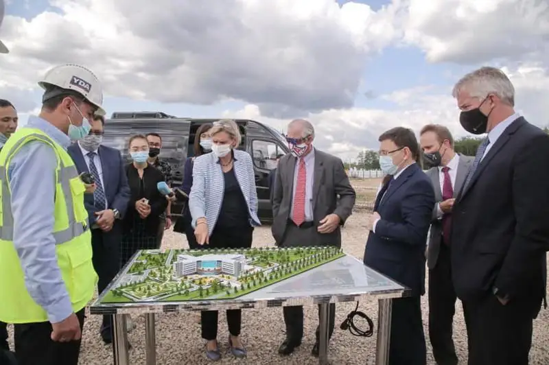 سولتۇستىك قازاقستان وبلىسى ستۋدەنتتەرىنىڭ ا ق ش-تا ءبىلىم الاتىن مۇمكىندىگى بار