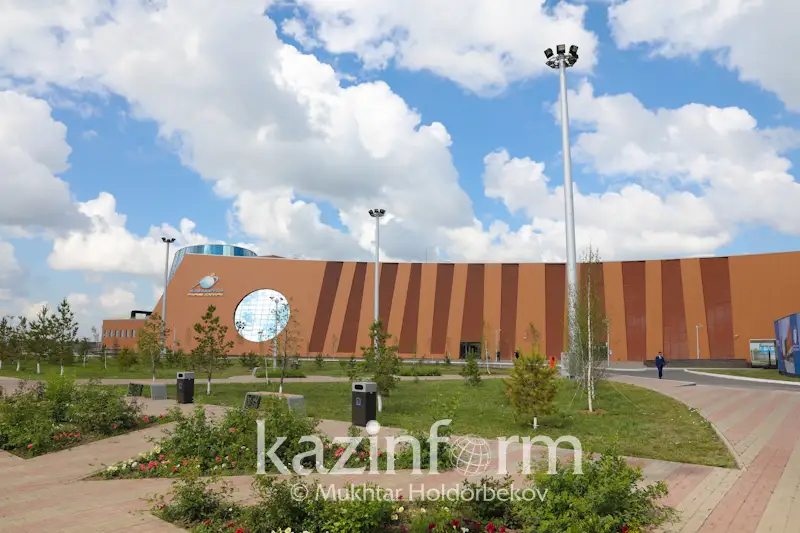 Елбасы зымыран-ғарыш музейінің ашық экспозициясын көрді