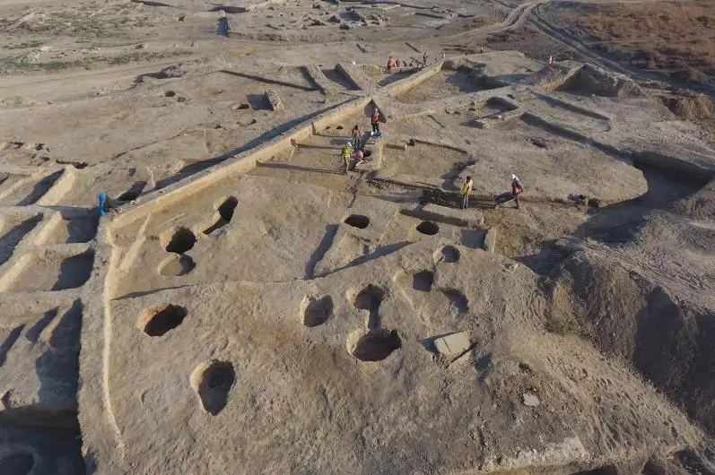 كۇلتوبە قالاشىعىندا ءبىر جارىم عاسىر بۇرىنعى زەرگەرلىك قۇرالدار تابىلدى