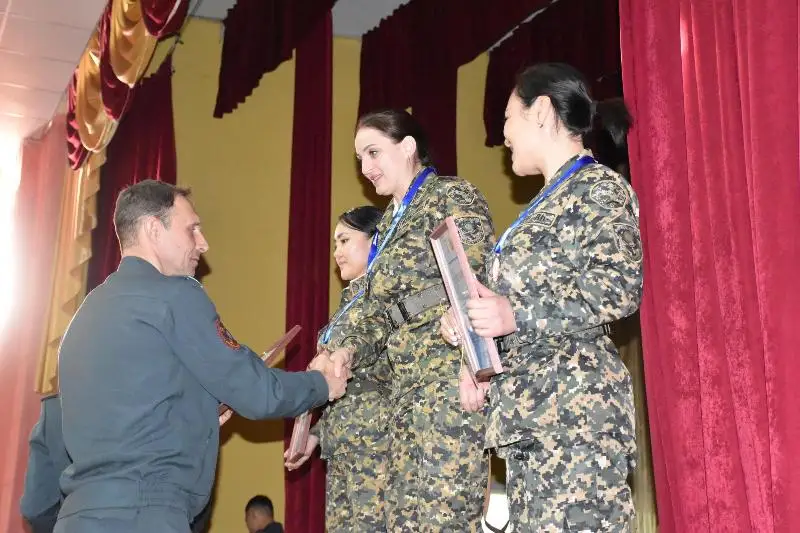 Мастерство в стрельбе и лыжной гонке показали женщины-гвардейцы Казахстана