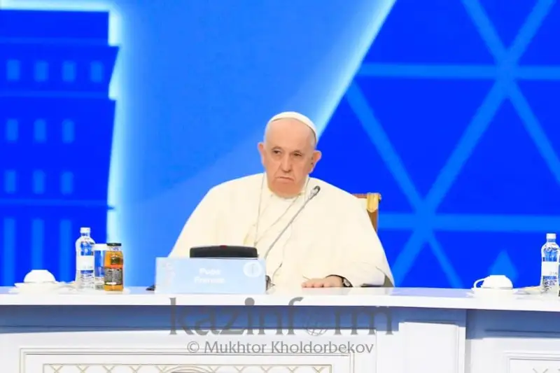 Пока свирепствуют неравенство, невозможно остановить вирусы - Папа Римский