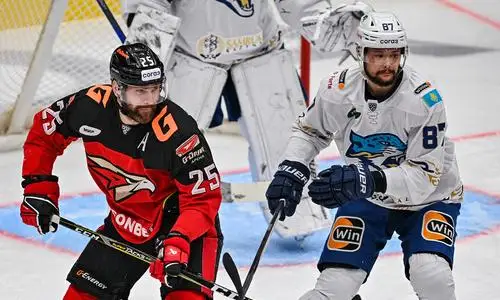 Астанинский «Барыс» проиграл омскому «Авангарду» в матче КХЛ