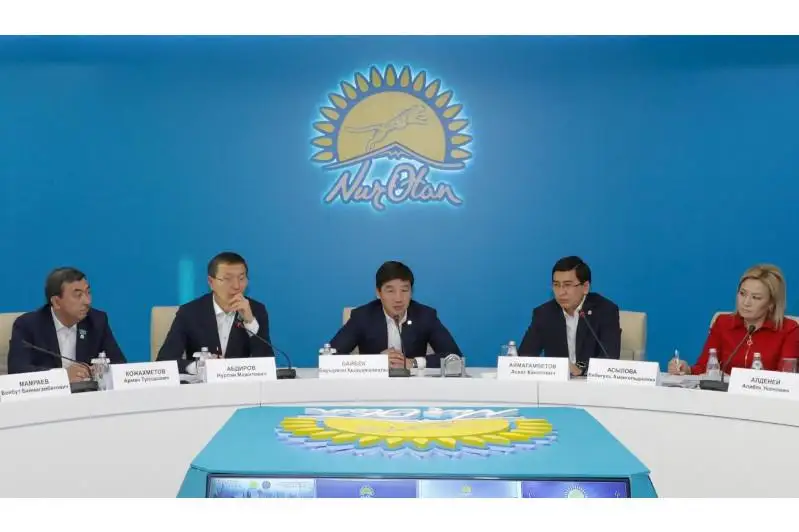 مۇعالىمدەردى قولداۋ ءۇشىن 5 تريلليون تەڭگەدەن استام قارجى بولىنبەك