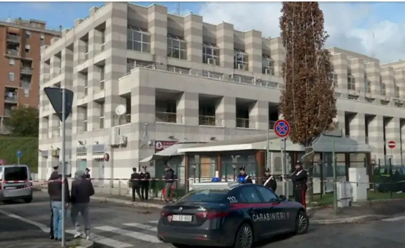 Трех человек убил преступник в Риме