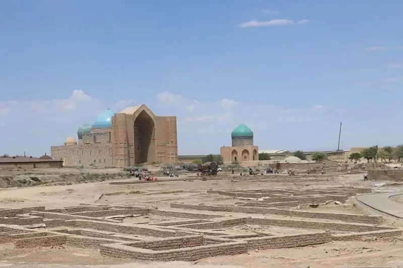 ءۇش جىل جابىق تۇرعان قوجا احمەت ياساۋي كەسەنەسىنىڭ كۇمبەزى قايتا جاڭارتىلدى