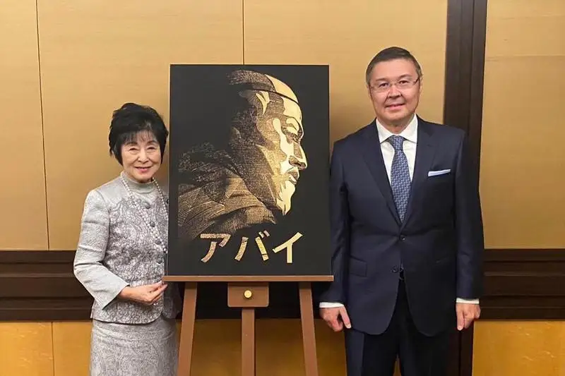 اباي شىعارمالارى العاش رەت جاپون تىلىنە اۋدارىلدى