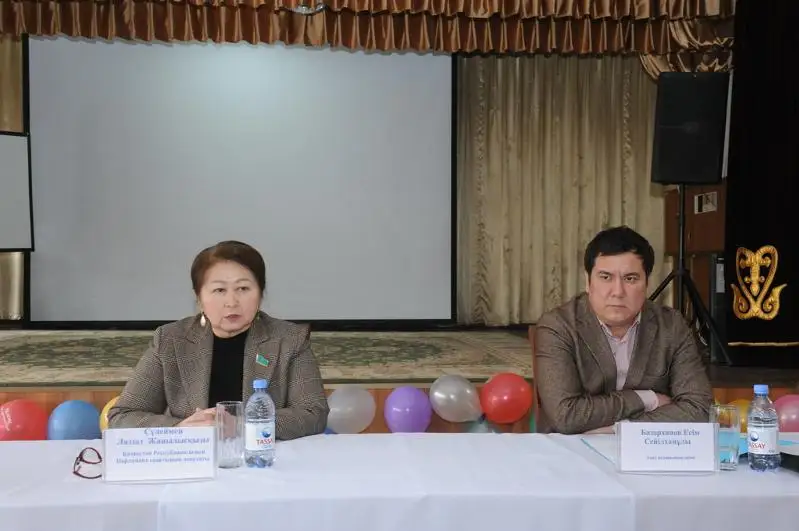 Ляззат Сулеймен встретилась с жителями Алматинской области