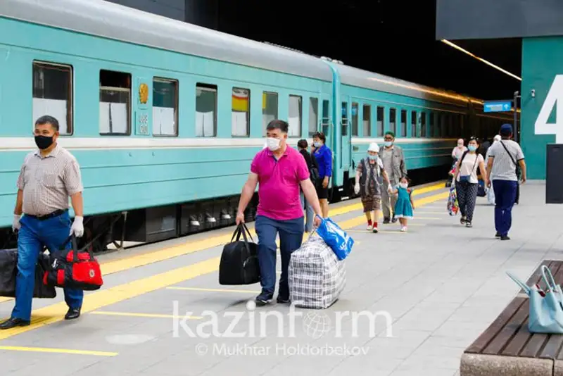 Более 240 случаев травматизма людей зафиксировано на железных дорогах РК за пять лет