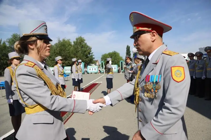 Более двухсот курсантов выпустились из Костанайской академии МВД