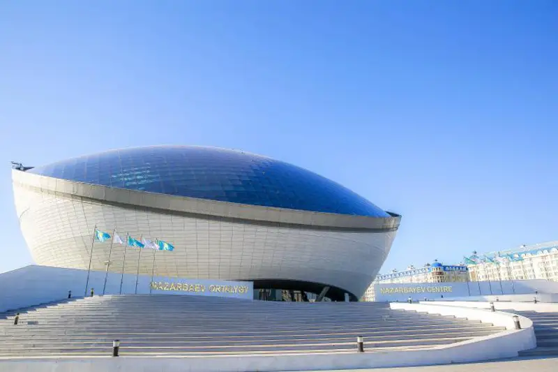 ەلباسى كىتاپحاناسى جادىگەرلەرىن قاشىقتان تاماشالاۋعا بولادى