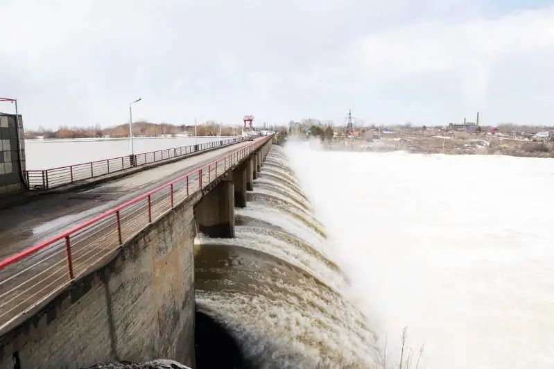 Скорость сброса воды увеличили в два раза на водохранилище в СКО