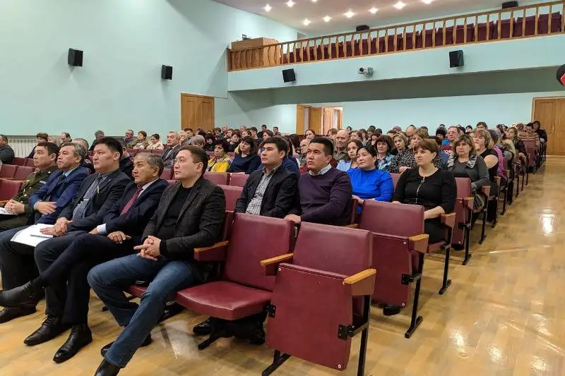 Акимы не должны заполнять зал госслужащими на встречах с населением – Бауржан Омарбеков