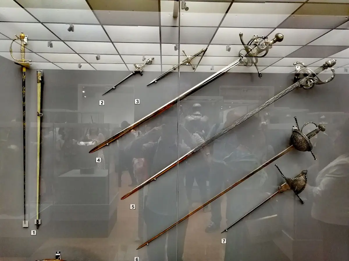 Астанада көне қару-жарақ көрмесі ашылды