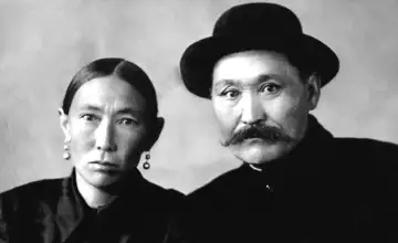 مۇقاعاليدىڭ كەيىپكەرلەرى