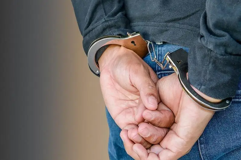 ءىرى كولەمدە پارا العان اياگوز قالاسىنىڭ اكىمى تۇرمەگە قامالدى