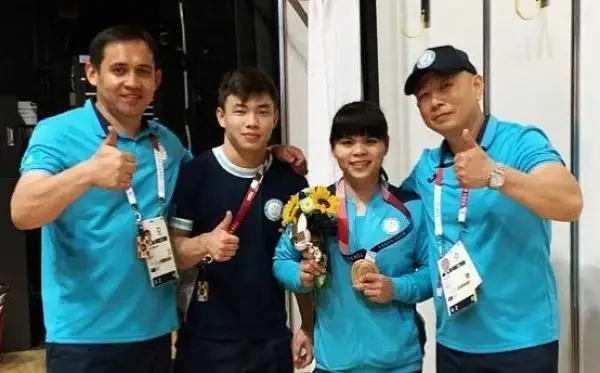 توكيو وليمپياداسىنىڭ جۇلدەگەرلەرى اۆتوكولىكتەرمەن ماراپاتتالادى