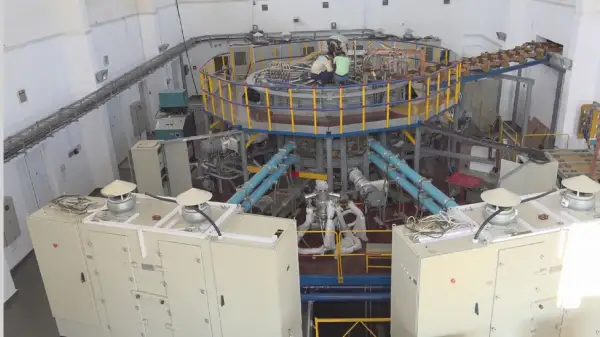 عالىمدار «توكاماك» رەاكتورىن ىسكە قوسۋدىڭ ەكىنشى كەزەڭىنە دايىندالىپ جاتىر