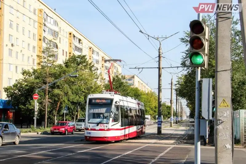 Búgin pavlodarlyq qarııalar tramvaıda tegin júredi