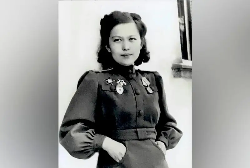 Столетний юбилей казахстанской летчицы Хиуаз Доспановой отметили в Атырау