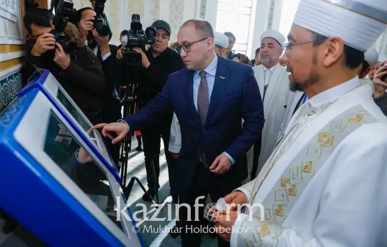 ساداقاعا ارنالعان تەرمينالدار ءدىني باسقارمانىڭ اشىقتىققا ۇمتىلىپ وتىرعانىن دالەلدەيدى - مينيستر ابايەۆ