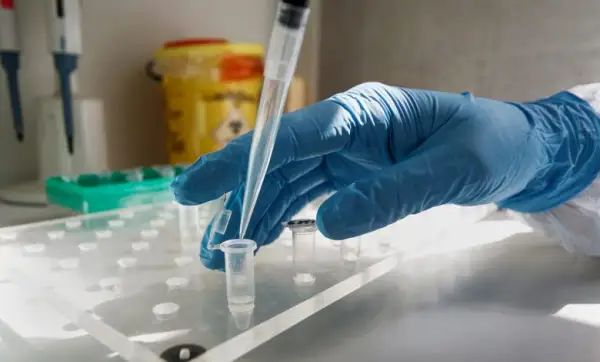 شىعىس قازاقستان وبلىسىندا 80 نەن اسقان ەكى قاريا كوروناۆيرۋستى جەڭىپ شىقتى