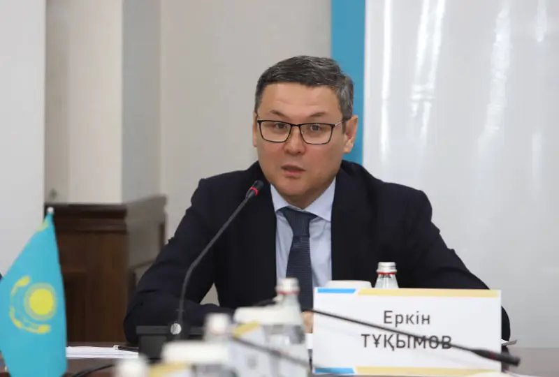 Қазақстанға жылдам өзгеріп жатқан үдерістерге бейімделе білу керек – Еркін Тұқымов