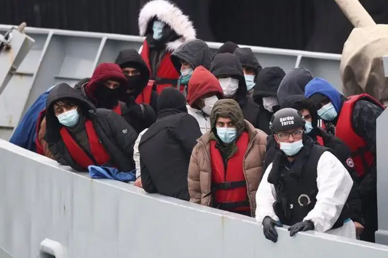 31 мигрант утонул в Ла-Манше, пытаясь добраться до Британии