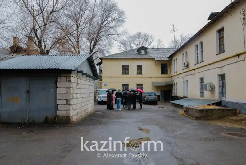 Механизм проведения капремонта домов разъяснили в Мининдустрии РК