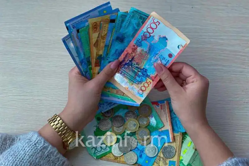 51,4 myńǵa jýyq adam jumysynan aıyrylýyna baılanysty áleýmettik tólem aldy