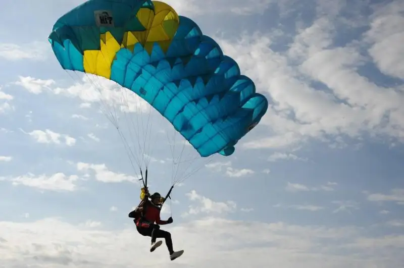 Almaty oblysynda parashıýt sportynan chempıonat bastaldy