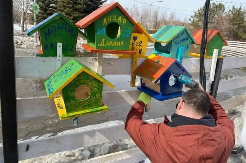 Экоакция для перелетных птиц с участием особенных детей прошла в столичном парке