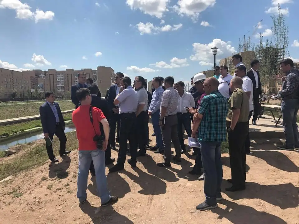 Астана әкімі орынбасарларын ертіп елорданы автобуспен аралады